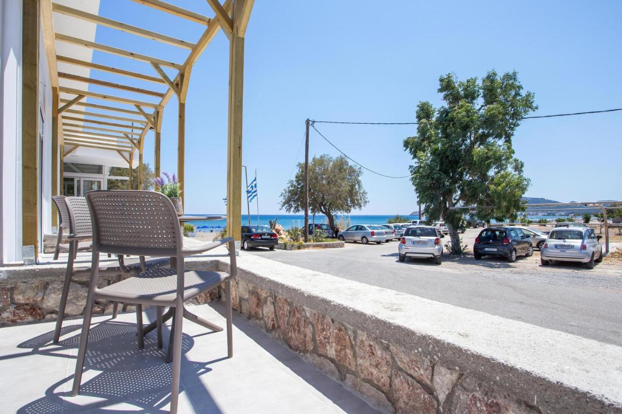 אפרטהוטל פליראקי Marini Seaside מראה חיצוני תמונה
